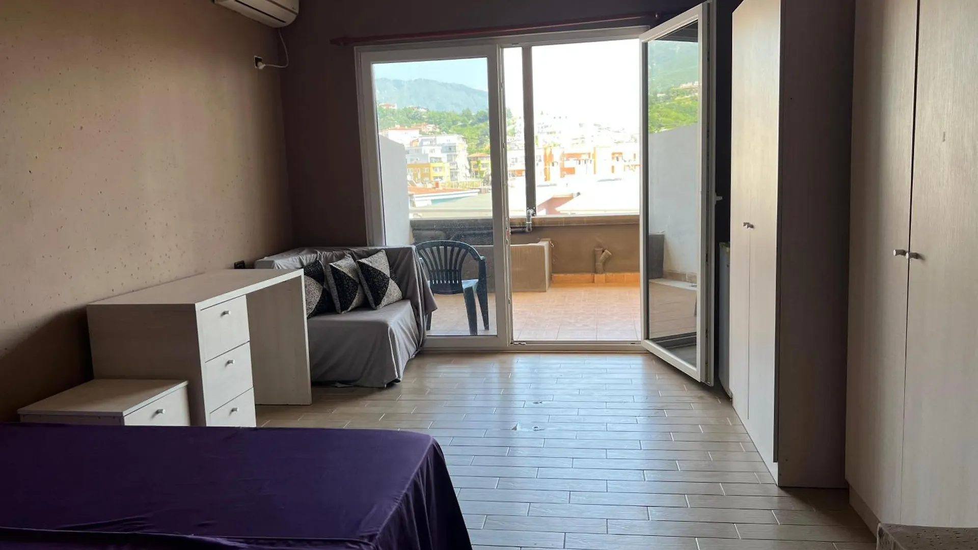 Studio Aprtment Urbannest Tirana