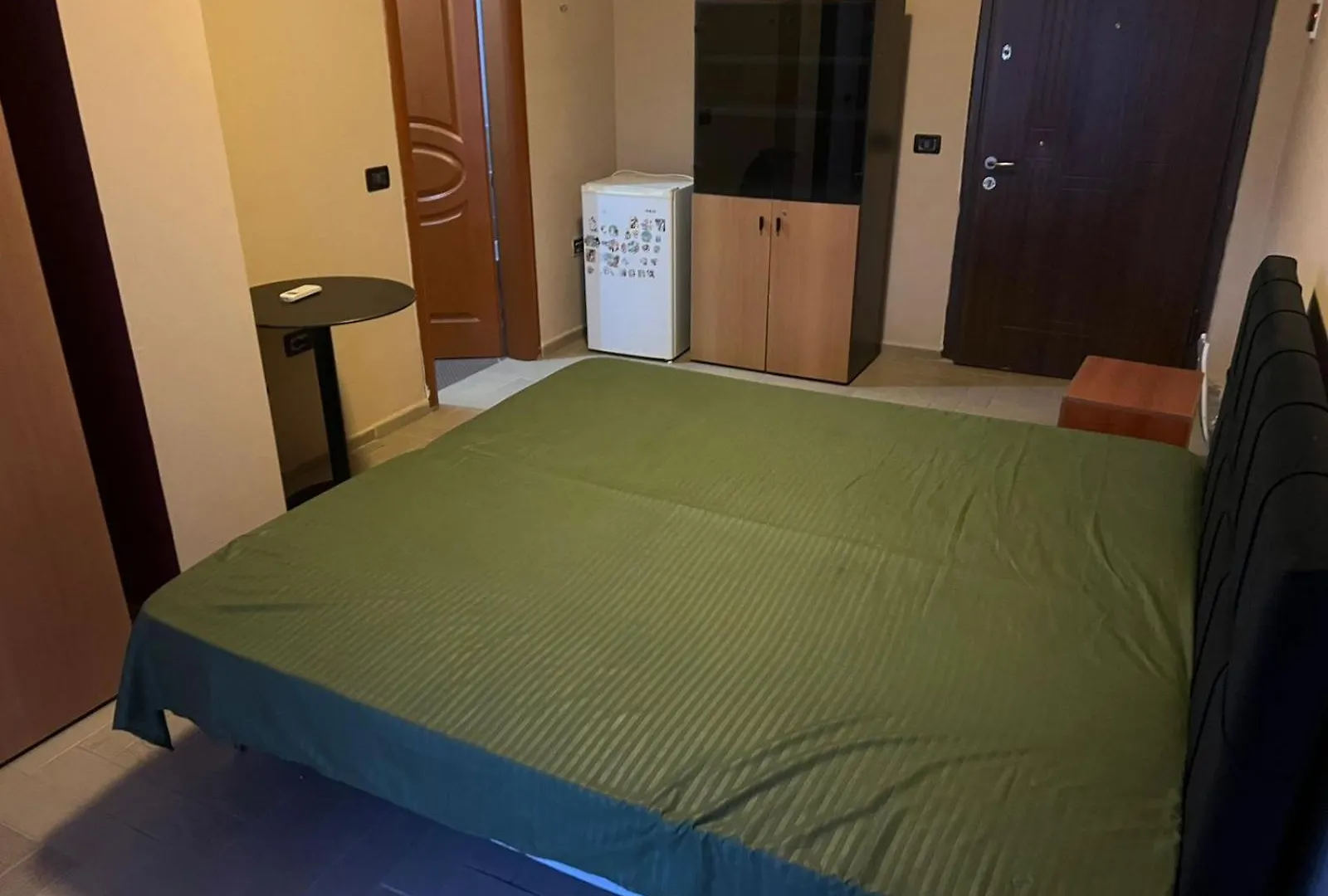 Studio Aprtment Urbannest Tirana Albania